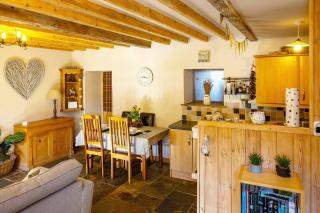 The Barn, rustic country cottage dog friendly - Whitby - 9