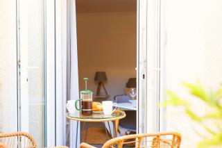 The Court Yard Apartment - Fantastic location! - 4