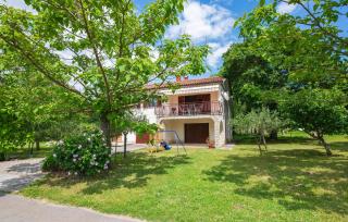 2 Bedroom Pet Friendly Home In Lazarici - Potpićan - 0
