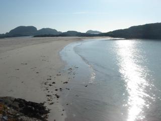 Erisgeir Sleeps 6 with Private Grounds - Iona - 6