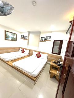 Nguyen Ha Hotel - 1