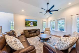 Saltwater Pool Outdoor Bar & 5 Min Walk to Beach - Corolla - 1