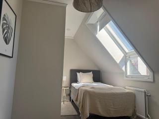 Charming topfloor APT in middle of Visby - Visby - 0