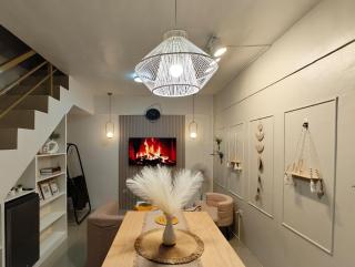 Jetluxe Modern Home Pampanga near Clark with Parking - Angeles - 4