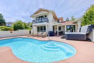 Pool Hot Tub and Mins to Beach - Southern Shores - 9