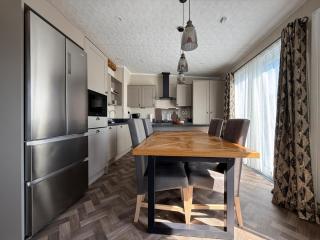 Luxury Lodge Retreat with Hot Tub - Stewarts Resort 19 - St Andrews - 1