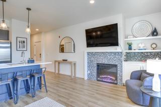 Walk to Beaches Siletz Bay Bliss Townhome - Lincoln City - 5