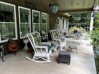 Oak Room - - 1