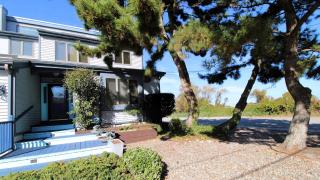 Water View, Lots Of Space, 10 Blocks To Cm Beach - 6