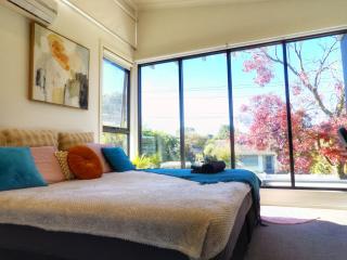 89B - Your Dream Stay Business or Travel Mornings with coffee in Bentleigh - Heatherton - 4