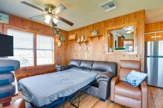Waterfront Texas Abode with Boat Ramp, Pets Welcome - Sargent - 6
