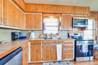 Waterfront Texas Abode with Boat Ramp, Pets Welcome - Sargent - 2