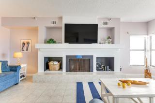 Beachfront New Smyrna Condo 1 Mi to Flagler Ave - New Smyrna Beach - 4