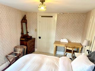 Adirondack Private Room #1 in a Shared House Homestay - Keene Valley - 1