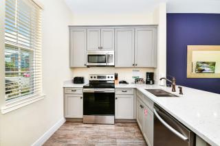 Beautiful Cottage With Hot Tub Near Disney With Margaritaville Resort Island H2O Access - 8053Ls - Orlando - 3