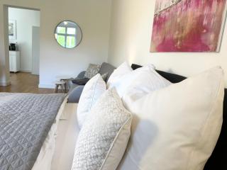 bella casa - Business&Family, Schloßblick, Parkplatz, SmartTV, Netflix, Waschmaschine, 24h Checkin, 31qm, AP 7 - Ludwigsburg - 3