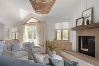 Stylish Home with Pool Hot Tub & Walk to Beach - Duck - 2