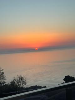 Sunrise l 1BD Sea View l Pool l Free Parking - Varna - 9