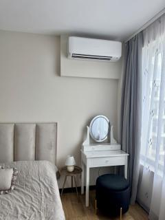 Sunrise l 1BD Sea View l Pool l Free Parking - Varna - 3