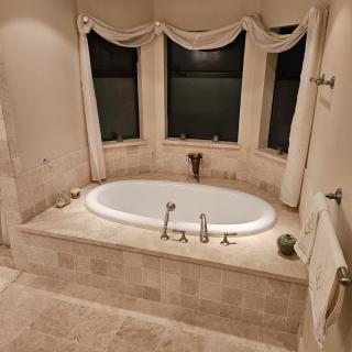Waterfront Elegance - Discovery Bay - 8