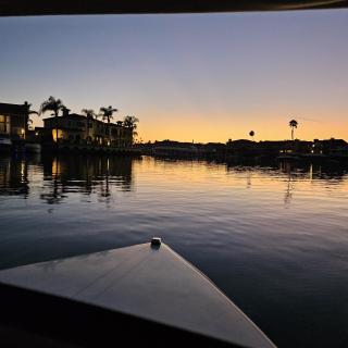 Waterfront Elegance - Discovery Bay - 7