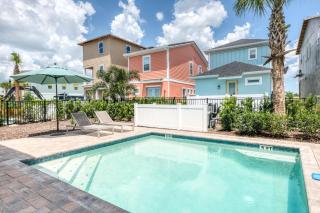 Sky Blue Cottage With Private Pool Near Disney With Margaritaville Resort & Island H2O Access - 8045Kd - 0
