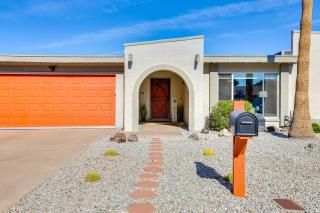 Fenced Pool and Yard Family-Friendly Glendale Home - Glendale - 9