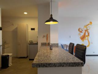 Cali Granada comodo y central apartamento con parqueo - 1