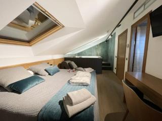 Hostal Restaurante Ibaisek - 6