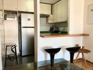 Excelente Departamento Barrio el golf, Las Condes - Santiago - 3