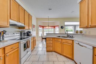 Lovely Family Home with Lanai, 6 Mi to Amelia Island - Fernandina Beach - 2