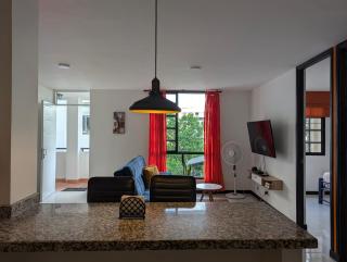 Cali Granada comodo y central apartamento con parqueo - 2