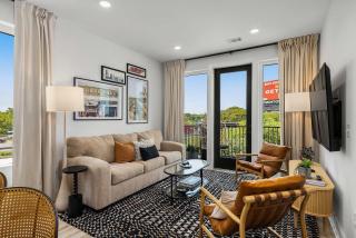 Penthouse City View Flat Modern Design with Balcony - Nashville - 0