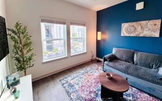Complete Spacious King Retreat w Gym Pool Close to Parks - Orlando - 3