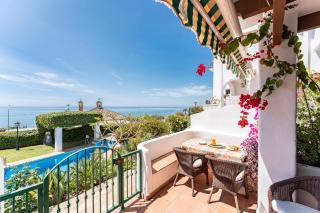 Beach Front Townhouse with lovely terrace and direct access to the Pool - Benajarafe - 0