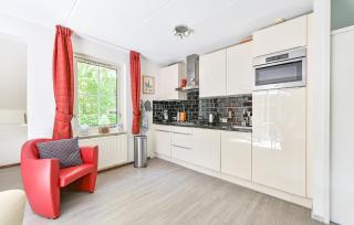 Stunning Home In Exloo With Wifi - Exloo - 4