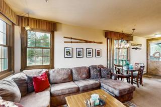 Kicking Horse Lodges 4-205 - 1