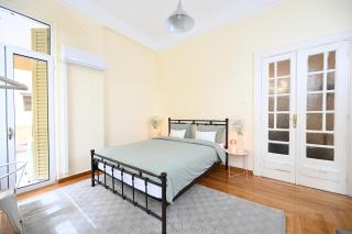 Spacious 4 plus1 Bedroom and 2 Bathroom at Top Location - Atenas - 1