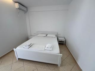 Guesthouse Butrinti - Ksamil - 7
