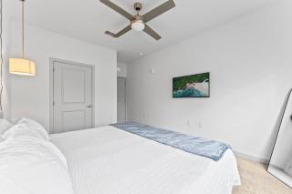 Complete Warm King Apt w Pool & Gym Pet Friendly Near Parks - Orlando - 2