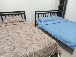 Lomthalay Hotel - 1
