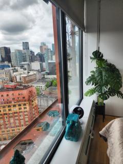 Luxury Downtown Vancouver Suite - 1