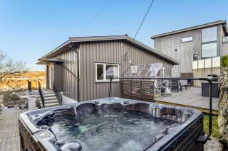 Single-family home with a view, garden and jacuzzi - Kristiansand - 9