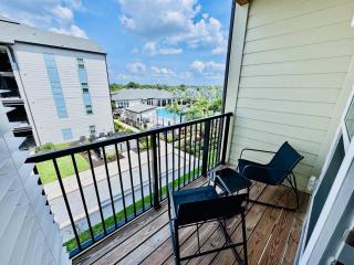 Complete Peaceful King Oasis w Pool View Gym Close to Parks - Orlando - 2