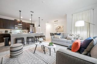 Casa 4Q com Piscina Privativa e Temas Disney - 9