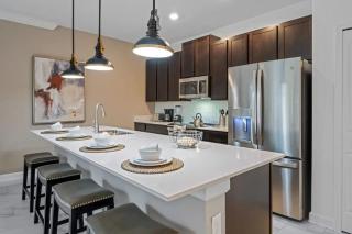 Casa 4Q com Piscina Privativa e Temas Disney - 2