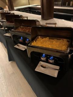 Cherry Valley Hotel - Newark - 9