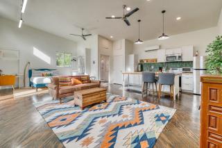 El Dorado Private 2-Acre Escape with Pool Guest Suites Firepit Playset Guest Suites - Austin - 4