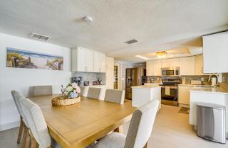 5 Mi to Beach Home with Pool in Holiday! - Holiday - 3