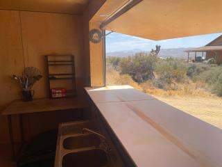 Sueño Sagrado~ POOL • Boulders • VIEWS • 47 Acres - Pioneertown - 1
